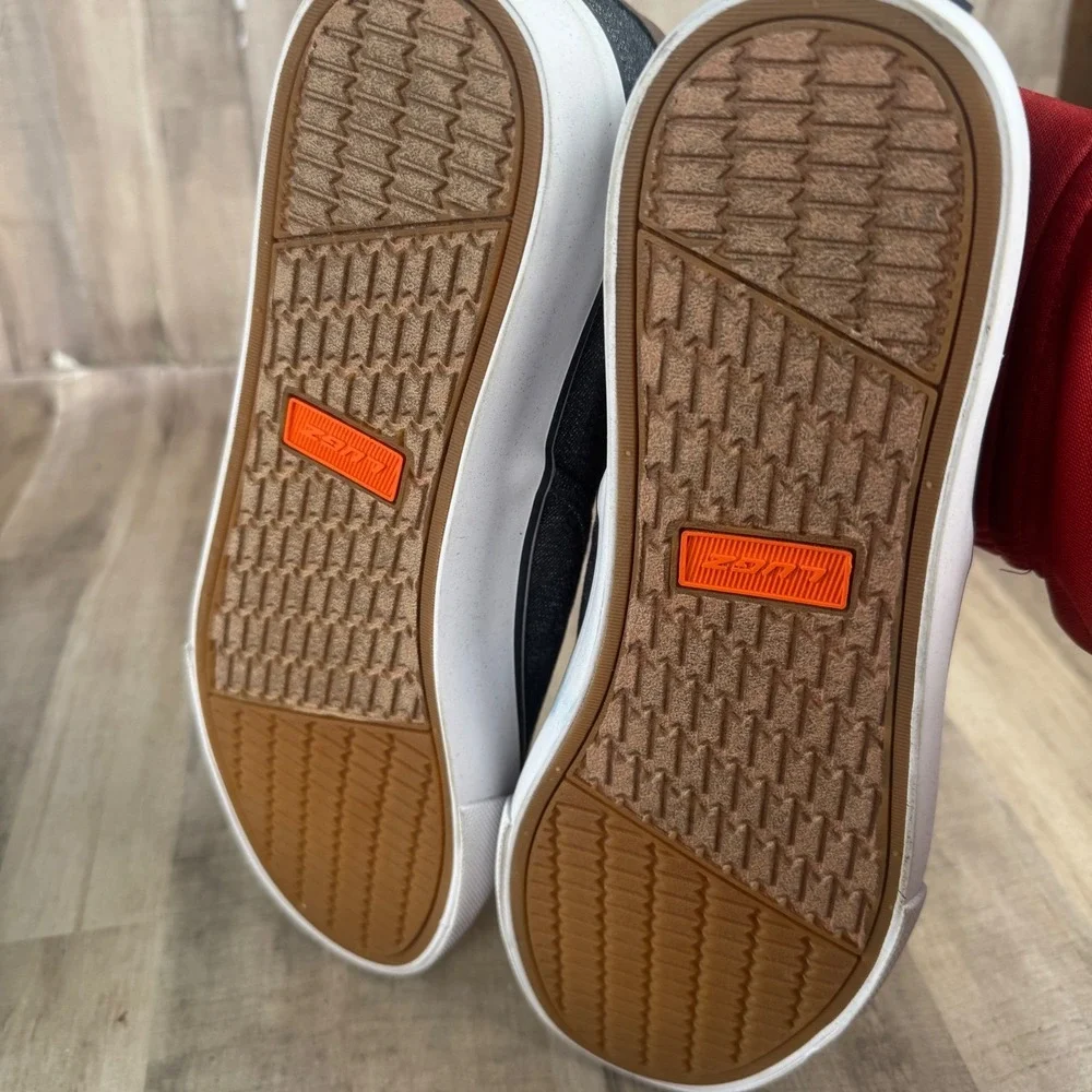 NEW Lugz Men's 10 Blue Bandit Slip On With Box
